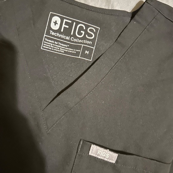 Black FIGS Scrub Set - Picture 2 of 3